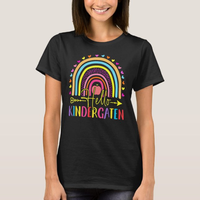 Camiseta Olá, Equipe Kindergarten, Grau De Kinder De Volta  (Frente)