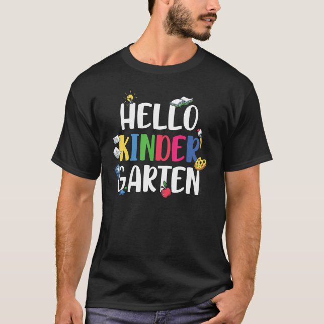 Camiseta Olá Kinder Garten Primeiro Dia Da Escola (Frente)