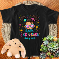 Olá, Menina De Cabelo Mensageiro Do 3º Ano, Volta