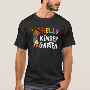 Camiseta Olá Menina de Jardim de Infância Afro-Americana de