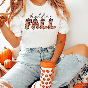 Camiseta Olá Outono Retro Groovy Letras de Bolota