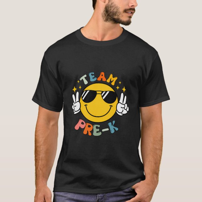 Camiseta Olá Professora Pré-K Equipe de Estudantes Pré-K Ra (Frente)