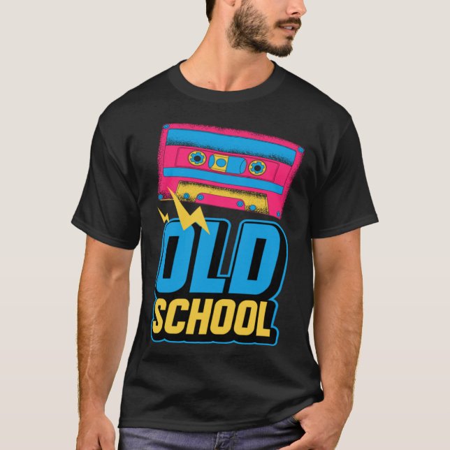 Camiseta Old School Awesome Retro Cassette Tape Oldies Vibe (Frente)