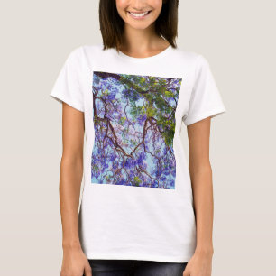 Camiseta Óleo de árvore de jacarandá de flores roxas,