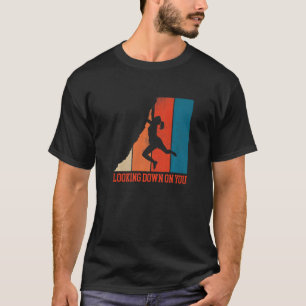 Camiseta Olhando Para Bouldering Rock Escalando