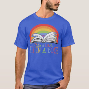 Camiseta Olhe-a em um livro, uma variante fofa lendo Rai