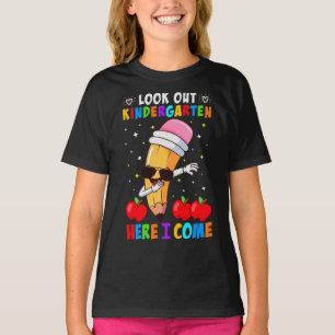 Camiseta Olhe o jardim de infância aqui. Volto à escola