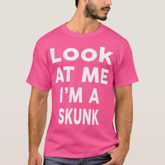 Camiseta Olhe Para Mim Eu Sou Um Halloween Skunk