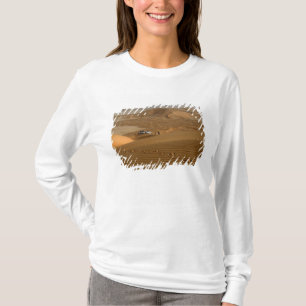 Camiseta Omã, deserto Rub Al Khali, dirigindo nas dunas
