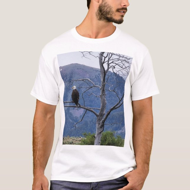 Camiseta On Watch T-Shirt (Frente)