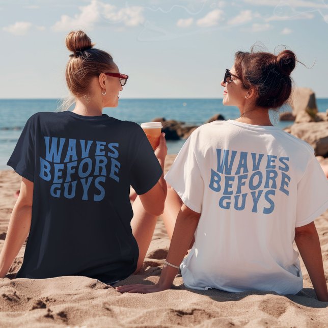 Camiseta Ondas Antes Da Férias De Praia Das Raparigas De Ve (Waves Before Guys Summer Girls Beach Vacation T-Shirt)