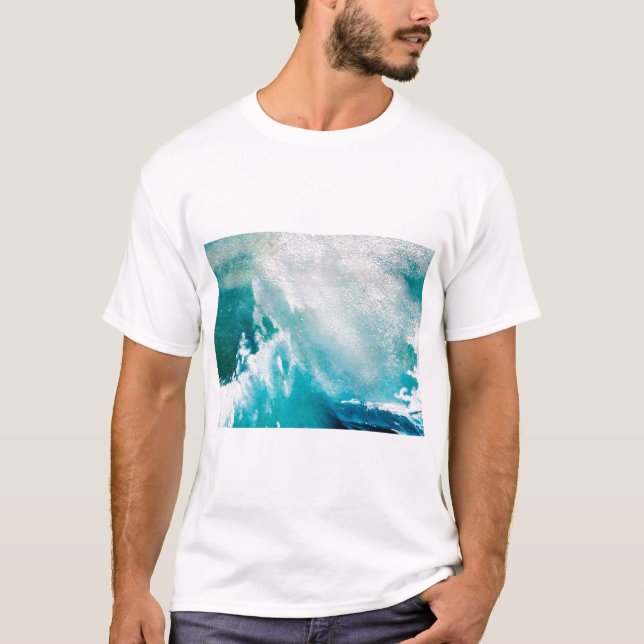 CAMISETA ONDAS BRANCAS AZUIS NA TEMPESTADE (Frente)