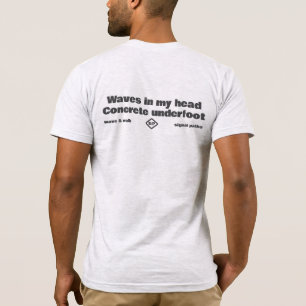 Camiseta Ondas na Minha Cabeça Concreto Sob os Pés Micro-Po