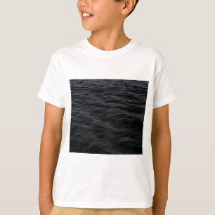 Camiseta ondulações escuras