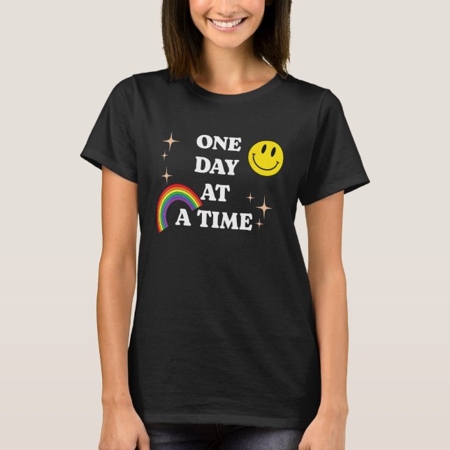 Camiseta One Day At A Time Addiction Recovery AA NA Sober 1 (Frente)