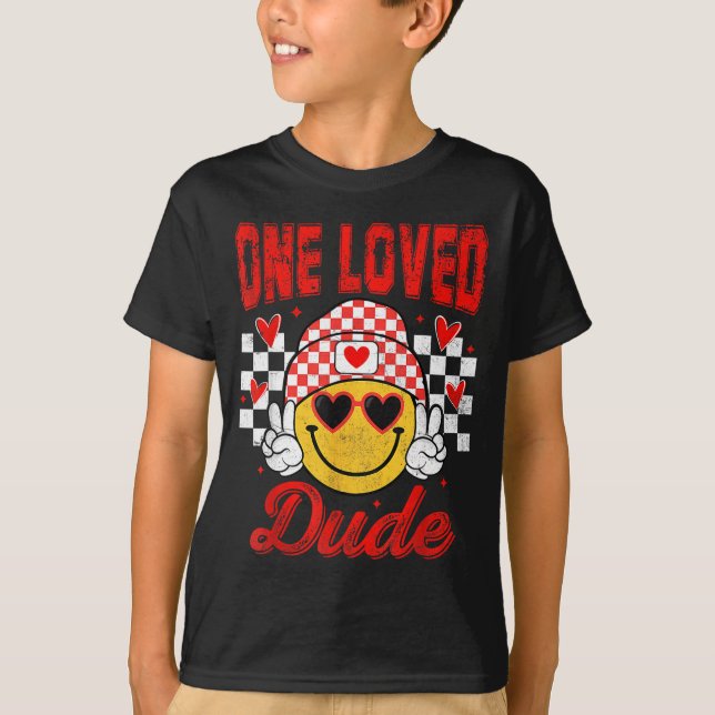 Camiseta One Loved Dude Checkered Heart Valentines Day Boys (Frente)