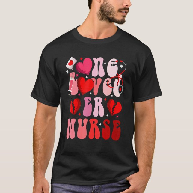 Camiseta One Loved ER Nurse Hearts Valentine's Nurse Emerge (Frente)