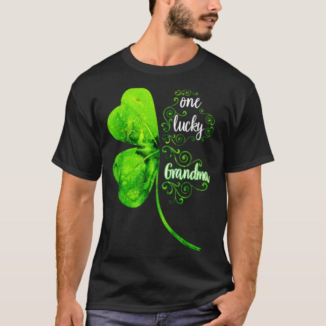 Camiseta One Lucky Grandma Shamrock Grandma St Patricks Day (Frente)