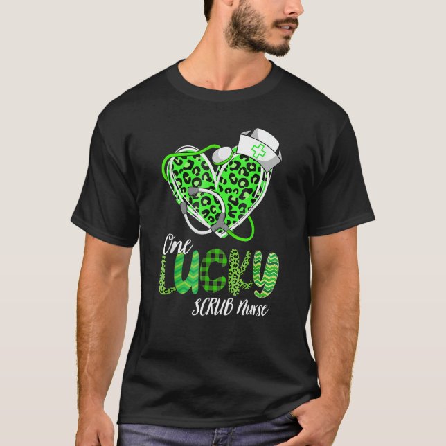 Camiseta One Lucky Nurse Scrub RN ICU ER St Patricks Day Nu (Frente)