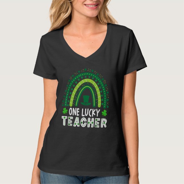 Camiseta One Lucky Teacher Rainbow Leprechaun Hat Shamrock  (Frente)