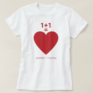 Camiseta One Plus One Igual a Love, Red Heart, Custom Name