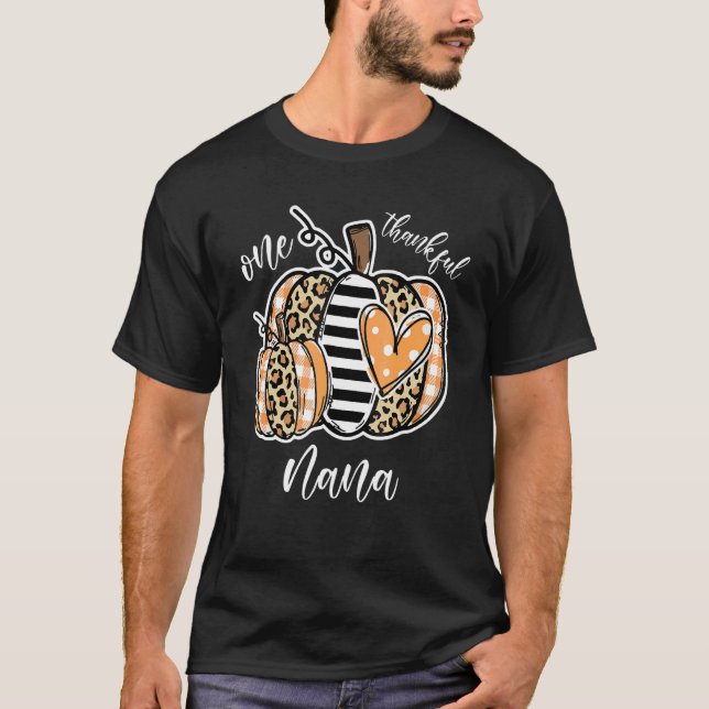 Camiseta One Thankful Nana Leopard Pumpkin Grandma  Thanksg (Frente)