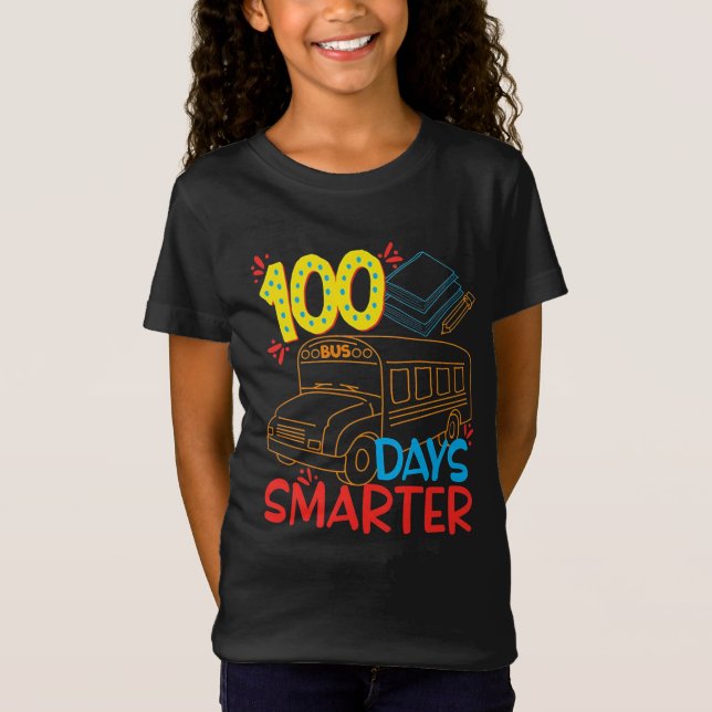 Camiseta Ônibus escolar 100 dias mais inteligente (Frente)