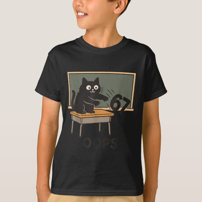 Camiseta Oops Funny Anti 67 Teacher Six Seven Cute Cat Teac (Frente)