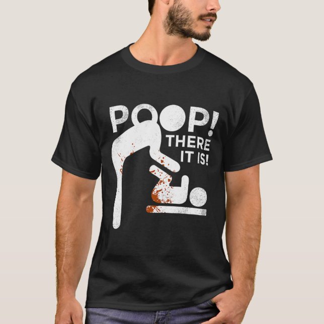 Camiseta Op There It Is Mom Dad Baby Diaper Changing Funny  (Frente)