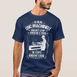 Camiseta Operador CNC Quando Ele Terminou O Computador CNC