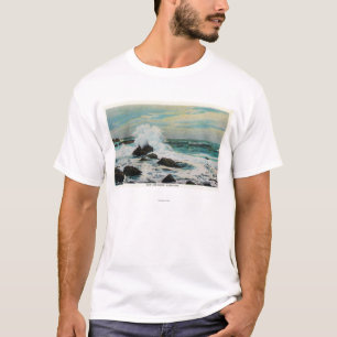 Camiseta Opinião da baía de Casco do surf e das rochas
