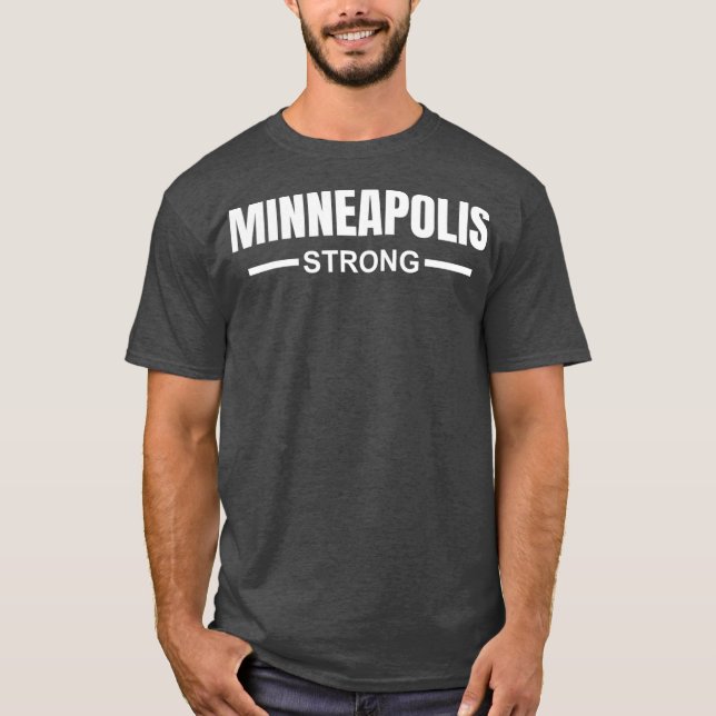 Camiseta Oração Forte de Força Comunitária de Minneapolis (Frente)