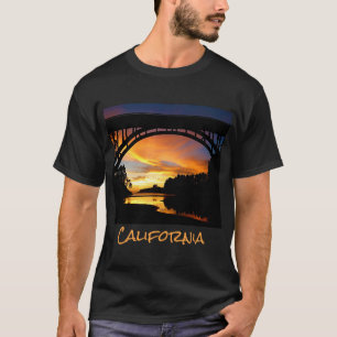 Camiseta Orange California Costeira Sunset Sob Ponte