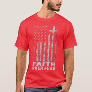 Camiseta Orgulho Americano Bandeira dos EUA Fé sobre Medo B