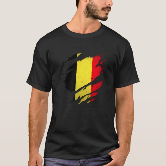 Camiseta Orgulho Belga Torn Ripped Belgium Flag (Frente)