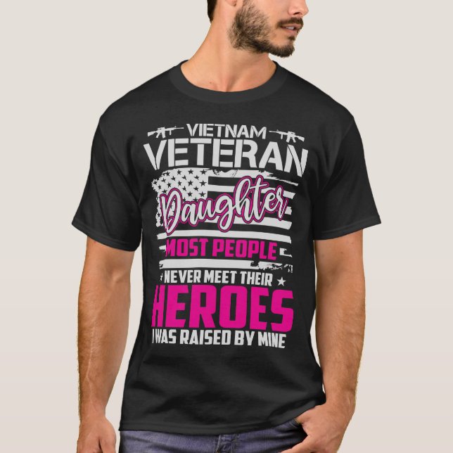 Camiseta Orgulho da Filha do Exército Americano Vietnã Vete (Frente)