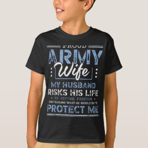 Camiseta Orgulho de esposa do exército protegendo soldado d