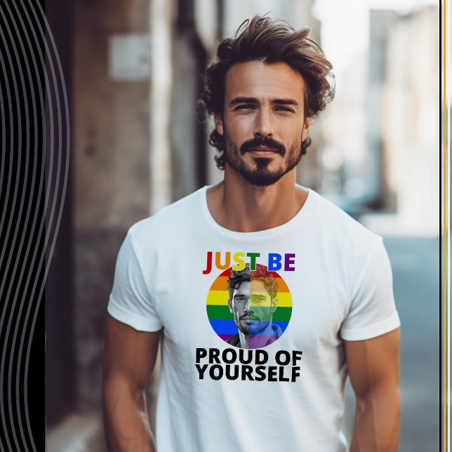 Camiseta Orgulho de si mesmo - Homem Hispânico Orgulho gay (Criador carregado)