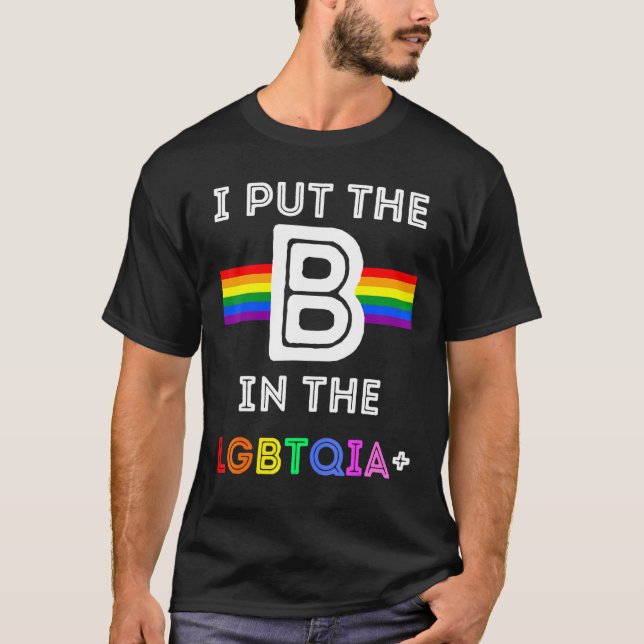 Camiseta Orgulho Eu Coloquei O B Em Homens LGBTQIA Rainbow  (Frente)