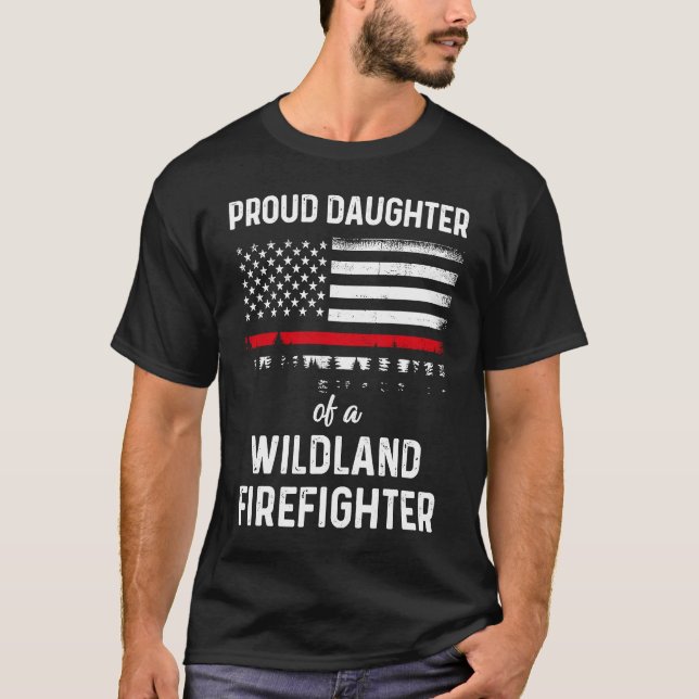 Camiseta Orgulho Filha dos EUA Bandeira Wildland Firefighte (Frente)