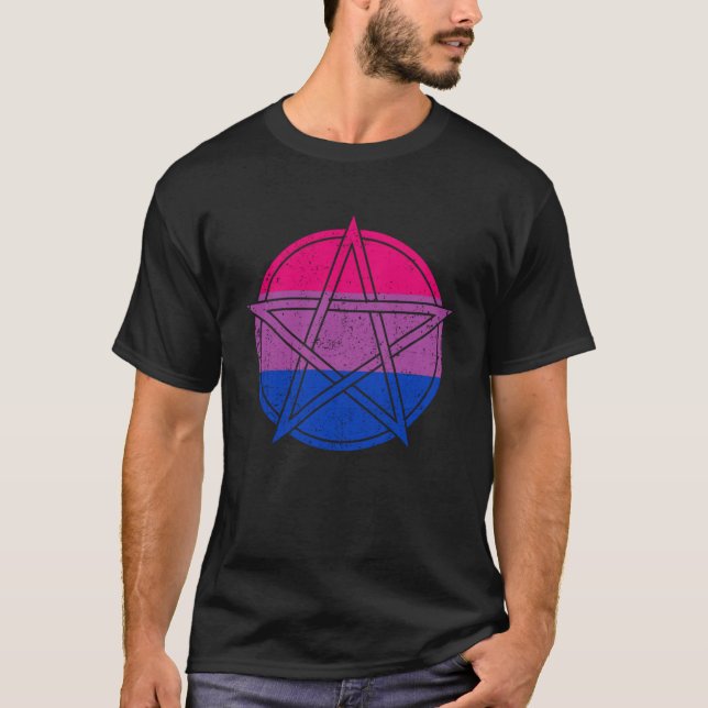 Camiseta Orgulho Gótico Bissexual Wicca Witchcraft Petagram (Frente)