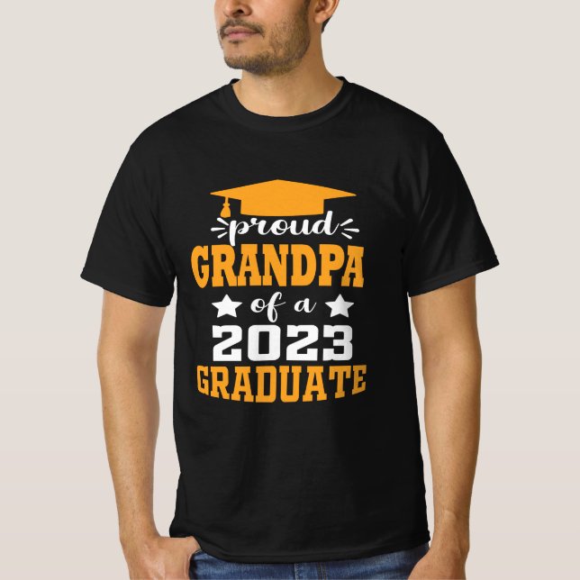 Camiseta Orgulho GRANDPA de uma Classe Moderna do Formando  (Frente)