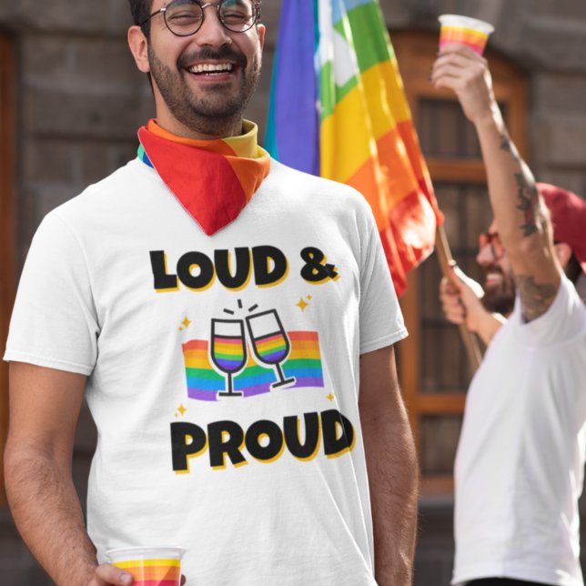 Camiseta Orgulho LGBT Alto e Orgulhoso Vinhos do Arco-Íris (Criador carregado)