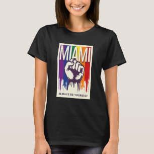 Camiseta Orgulho LGBTQ de Miami Sinalizador Arco-Íris Resis