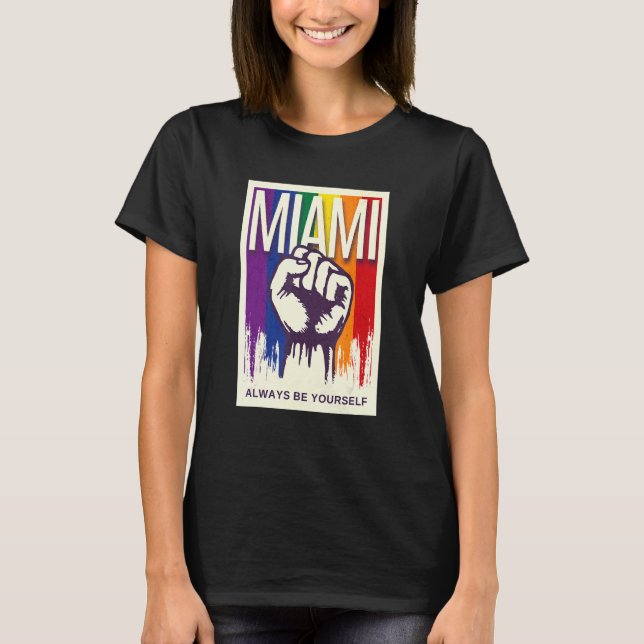 Camiseta Orgulho LGBTQ de Miami Sinalizador Arco-Íris Resis (Frente)