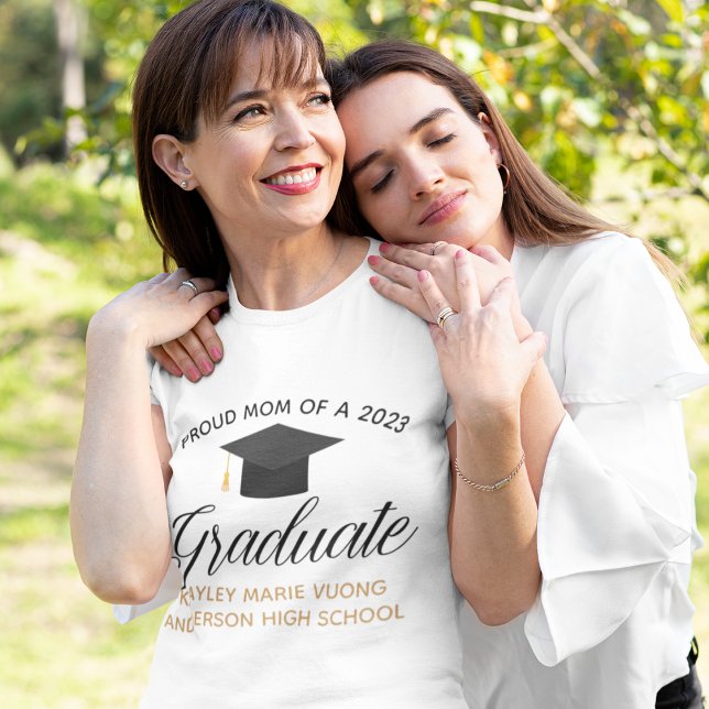 Camiseta Orgulho Mãe Graduação Nome de Classe Escolar Perso (Criador carregado)