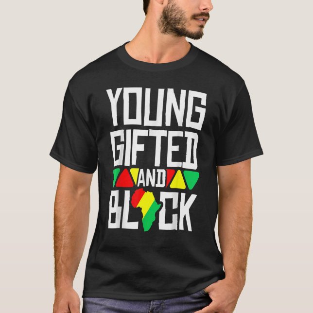 Camiseta Orgulho Negro Africano Jovem Preso E Orgulho Negra (Frente)