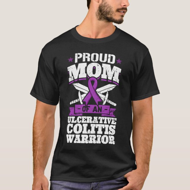 Camiseta Orgulhosa Mãe De Um Guerreiro De Colite Ulcerativa (Frente)