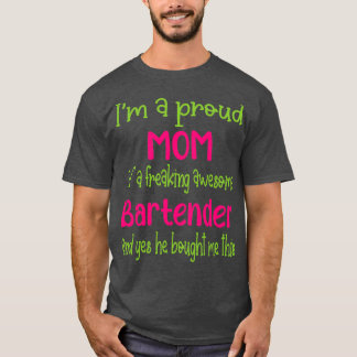 Camiseta orgulhosa mãe do barman incrível