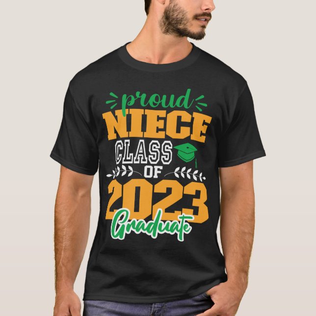 Camiseta Orgulhosa NIECE de uma classe de 2023 MODERN SCRIP (Frente)